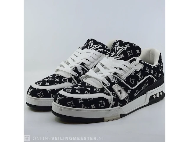 Paar sneakers, maat 11 louis vuitton, go 0213 - afbeelding 1 van  10