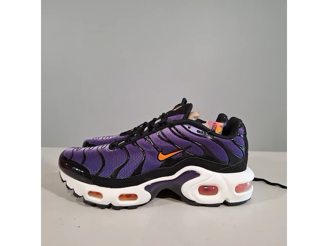 Paar sneakers, maat 36 1/2, nike, air max plus cd0609-024 - afbeelding 3 van  8