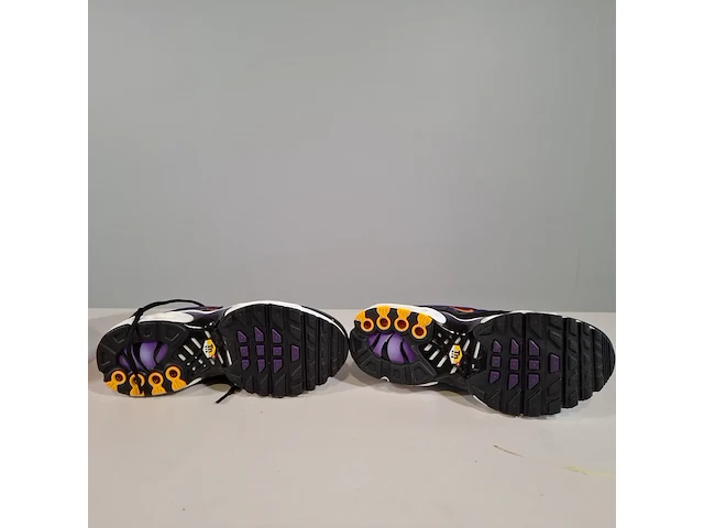 Paar sneakers, maat 36 1/2, nike, air max plus cd0609-024 - afbeelding 7 van  8