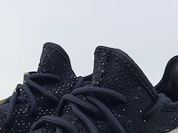 Paar sneakers, maat 36 2/3 adidas, yeezy boost 350 v2 by1604 - afbeelding 6 van  11