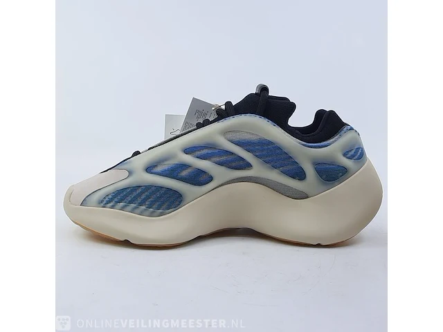 Paar sneakers, maat 36 adidas, yeezy 700 v3 gy0260 - afbeelding 6 van  10