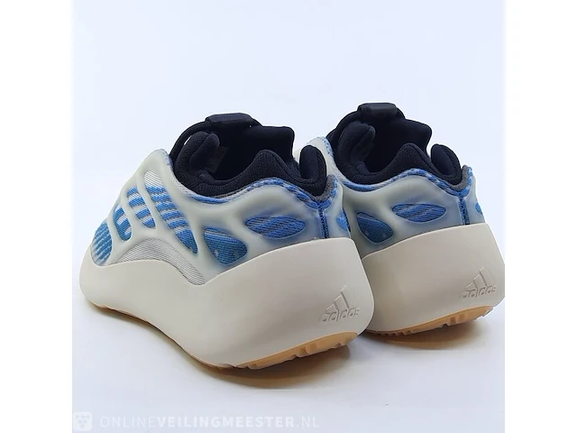Paar sneakers, maat 36 adidas, yeezy 700 v3 gy0260 - afbeelding 7 van  10