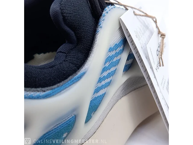 Paar sneakers, maat 36 adidas, yeezy 700 v3 gy0260 - afbeelding 9 van  10
