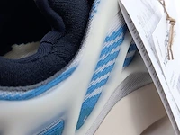 Paar sneakers, maat 36 adidas, yeezy 700 v3 gy0260 - afbeelding 9 van  10