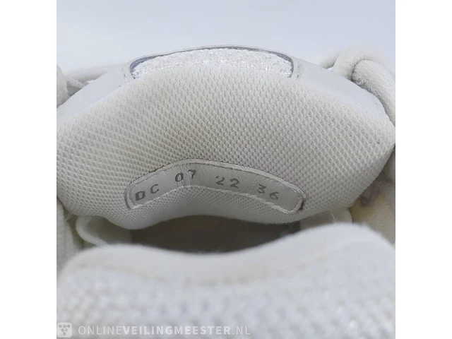 Paar sneakers, maat 36 dior, b30 dc 07 22 - afbeelding 7 van  9