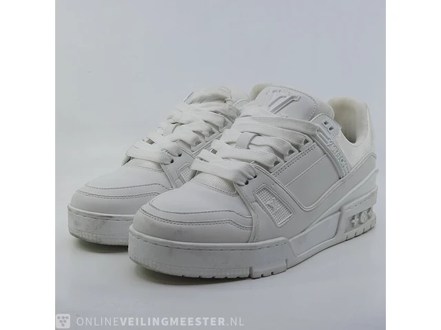 Paar sneakers, maat 36 louis vuitton, nv 0293 - afbeelding 1 van  10