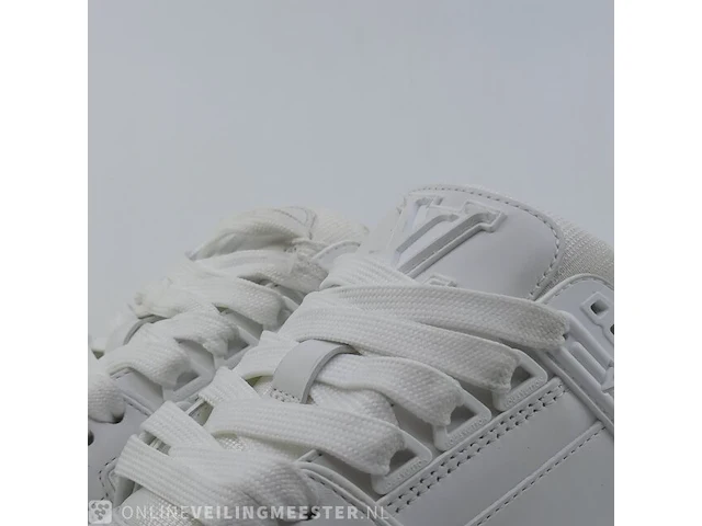 Paar sneakers, maat 36 louis vuitton, nv 0293 - afbeelding 5 van  10