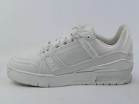 Paar sneakers, maat 36 louis vuitton, nv 0293 - afbeelding 6 van  10