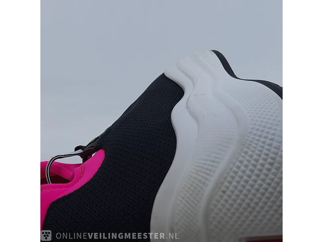 Paar sneakers, maat 36 prada, 6425 - afbeelding 2 van  12