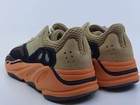 Paar sneakers, maat 37 1/3 adidas, yeezy boost 700 gw0297 - afbeelding 6 van  10