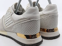 Paar sneakers, maat 37, louis vuitton, go 0195 - afbeelding 6 van  9
