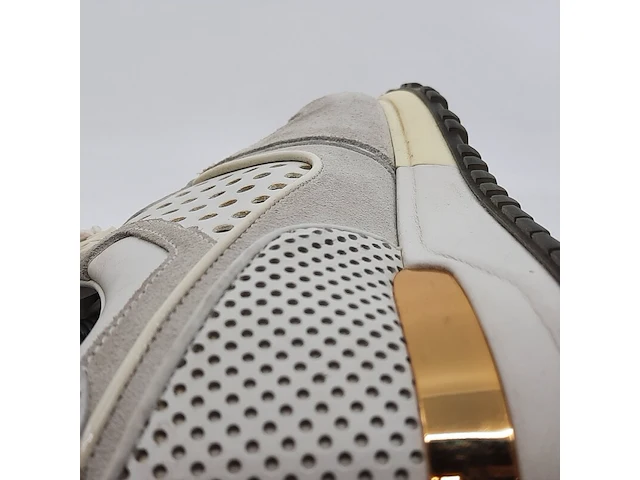 Paar sneakers, maat 37, louis vuitton, go 0195 - afbeelding 8 van  9