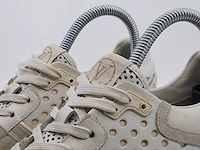 Paar sneakers, maat 37, louis vuitton, go 0195 - afbeelding 3 van  9