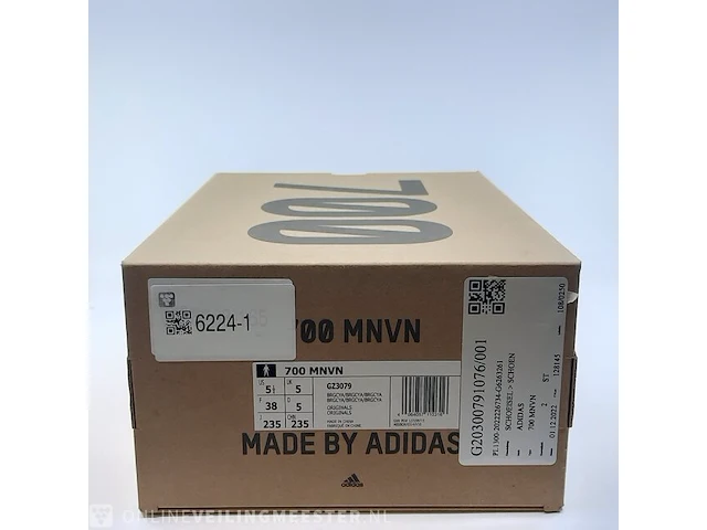 Paar sneakers, maat 38 adidas, 700 mnvn gz3079 - afbeelding 2 van  10