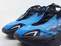 Paar sneakers, maat 38 adidas, 700 mnvn gz3079 - afbeelding 3 van  10