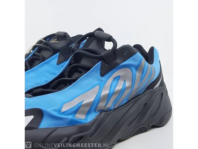 Paar sneakers, maat 38 adidas, 700 mnvn gz3079 - afbeelding 4 van  10