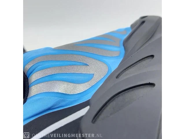 Paar sneakers, maat 38 adidas, 700 mnvn gz3079 - afbeelding 9 van  10