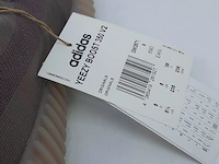 Paar sneakers, maat 38 adidas, yeezy boost 350 v2 gw2871 - afbeelding 6 van  8