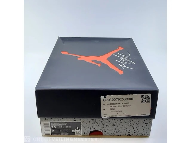 Paar sneakers, maat 40 1/2 air jordan, air jordan 4 retro ct8527-016 - afbeelding 16 van  23