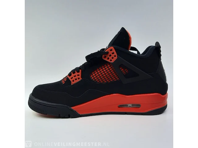 Paar sneakers, maat 40 1/2 air jordan, air jordan 4 retro ct8527-016 - afbeelding 20 van  23