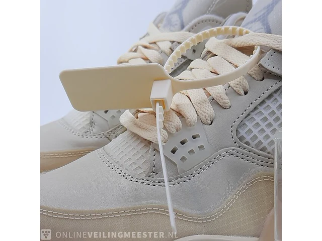 Paar sneakers, maat 40 1/2 air jordan, womans air jordan 4 retro sp cv9388-100 - afbeelding 24 van  27