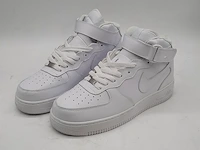 Paar sneakers, maat 40 1/2 nike, air force 1 mid '07 - afbeelding 1 van  8