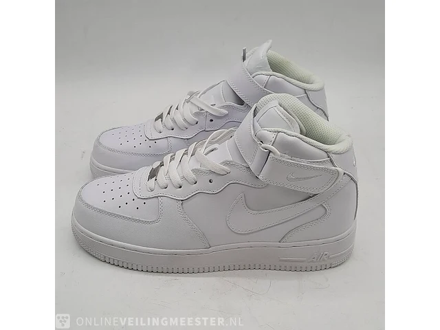 Paar sneakers, maat 40 1/2 nike, air force 1 mid '07 - afbeelding 3 van  8