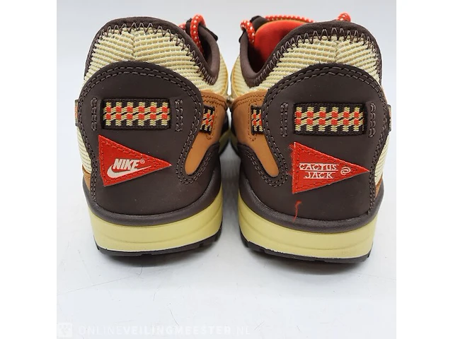 Paar sneakers, maat 40 1/2 nike, air max do9392-29 jack cactus - afbeelding 6 van  8