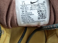 Paar sneakers, maat 40 1/2 nike, air max do9392-700 cactus jack - afbeelding 7 van  8