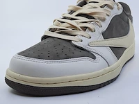 Paar sneakers, maat 40 1/2 nike, jordan x travis scott air jordan 1 low og sp dm7866-162 - afbeelding 5 van  26