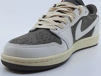Paar sneakers, maat 40 1/2 nike, jordan x travis scott air jordan 1 low og sp dm7866-162 - afbeelding 10 van  26