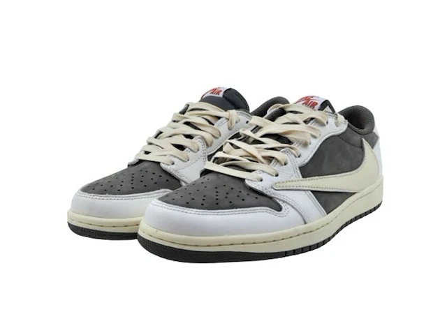 Paar sneakers, maat 40 1/2 nike, jordan x travis scott air jordan 1 low og sp dm7866-162 - afbeelding 1 van  26