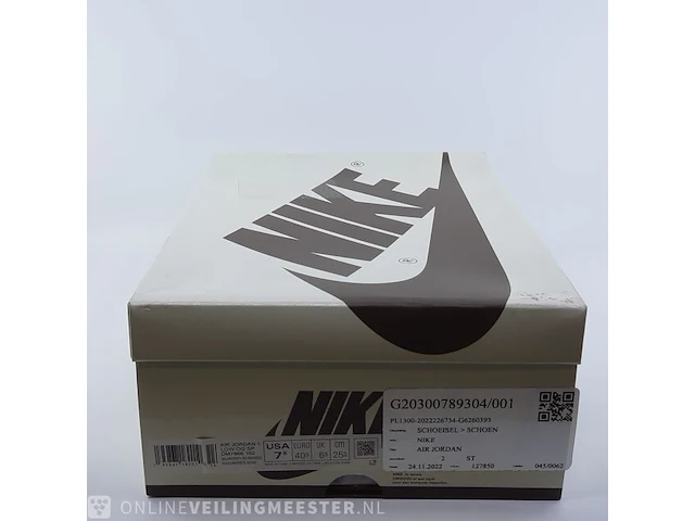 Paar sneakers, maat 40 1/2 nike, jordan x travis scott air jordan 1 low og sp dm7866-162 - afbeelding 19 van  26