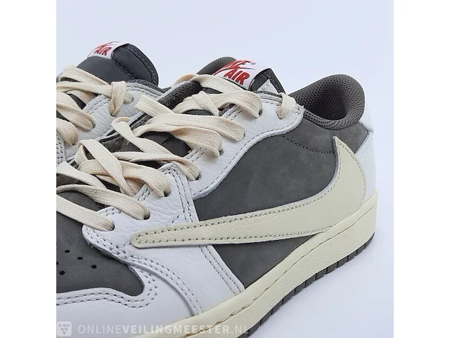 Paar sneakers, maat 40 1/2 nike, jordan x travis scott air jordan 1 low og sp dm7866-162 - afbeelding 21 van  26