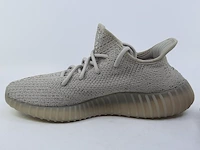 Paar sneakers, maat 40 2/3 adidas, yeezy boost 350 v2 hp7870 - afbeelding 6 van  10