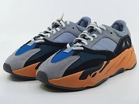 Paar sneakers, maat 40 2/3 adidas, yeezy boost 700 - gw0296 - afbeelding 1 van  11