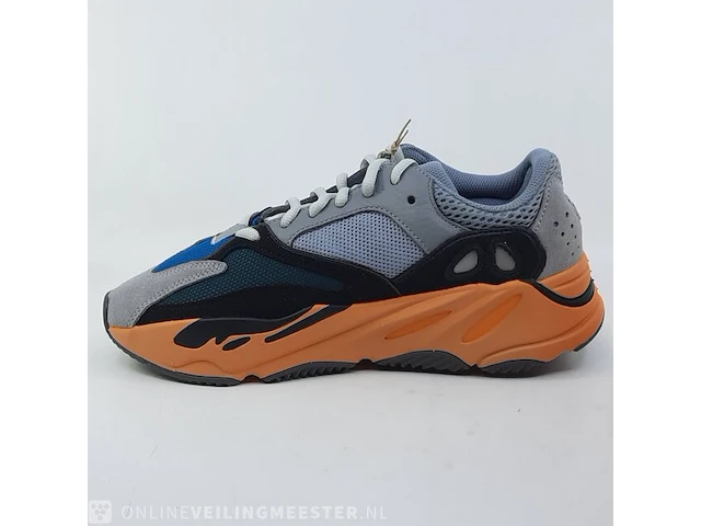 Paar sneakers, maat 40 2/3 adidas, yeezy boost 700 - gw0296 - afbeelding 7 van  11