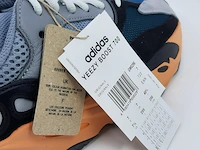 Paar sneakers, maat 40 2/3 adidas, yeezy boost 700 - gw0296 - afbeelding 10 van  11