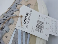 Paar sneakers, maat 40 2/3 adidas, yeezy boost 700 v2 gy7924 - afbeelding 8 van  10