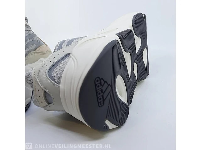 Paar sneakers, maat 40 2/3 adidas, yeezy boost 700 v2 gy7924 - afbeelding 10 van  10
