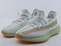 Paar sneakers, maat 40 adidas, yeezy boost 350 v2 eg7491 - afbeelding 1 van  10
