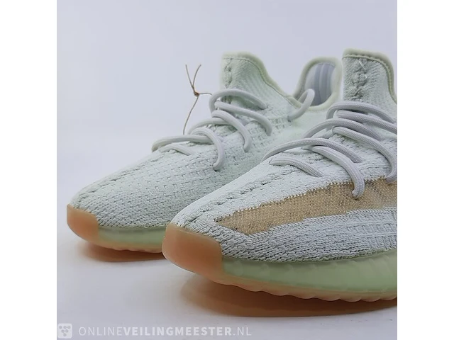Paar sneakers, maat 40 adidas, yeezy boost 350 v2 eg7491 - afbeelding 3 van  10