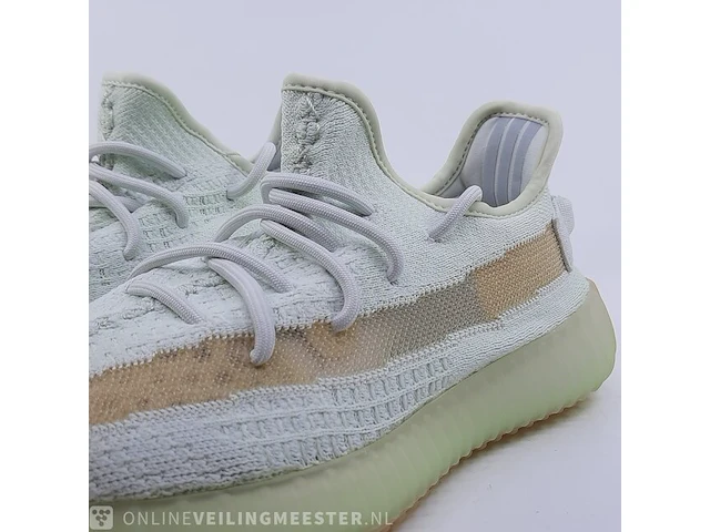Paar sneakers, maat 40 adidas, yeezy boost 350 v2 eg7491 - afbeelding 4 van  10