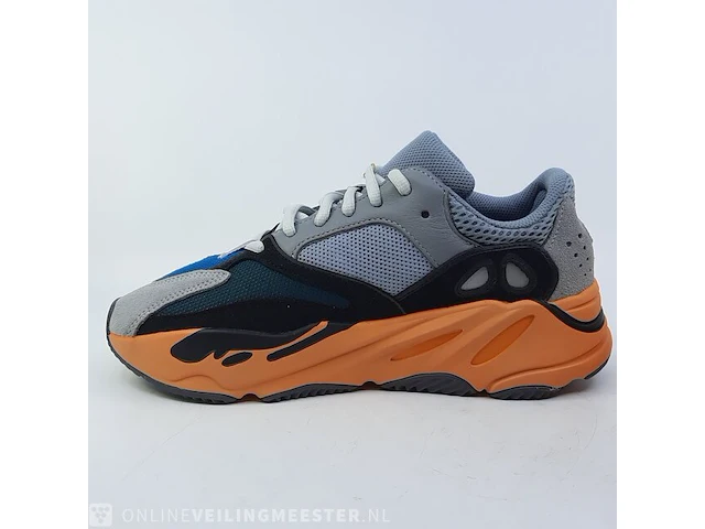 Paar sneakers, maat 40 adidas, yeezy boost 700 gw0296 - afbeelding 6 van  10