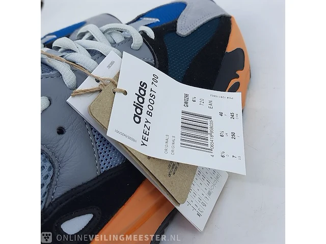 Paar sneakers, maat 40 adidas, yeezy boost 700 gw0296 - afbeelding 8 van  10