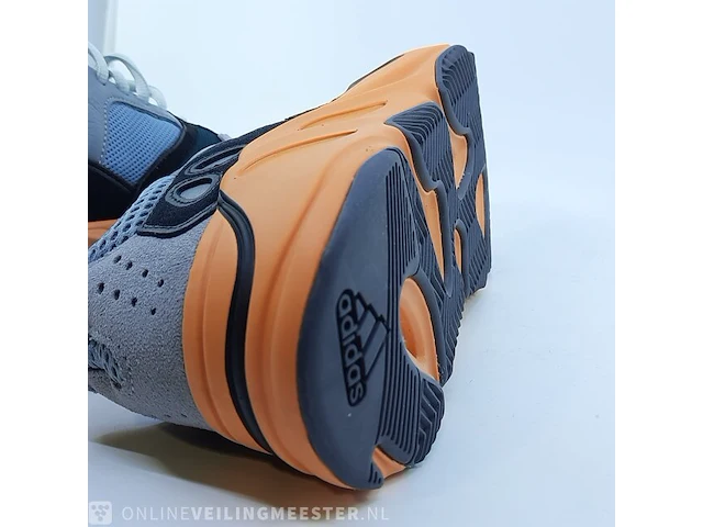 Paar sneakers, maat 40 adidas, yeezy boost 700 gw0296 - afbeelding 10 van  10