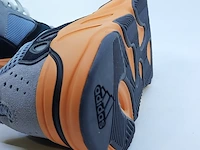 Paar sneakers, maat 40 adidas, yeezy boost 700 gw0296 - afbeelding 10 van  10