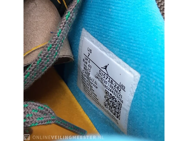 Paar sneakers, maat 40 air jordan, air jordan 4 retro 4 sp dj5718-242 - afbeelding 3 van  27