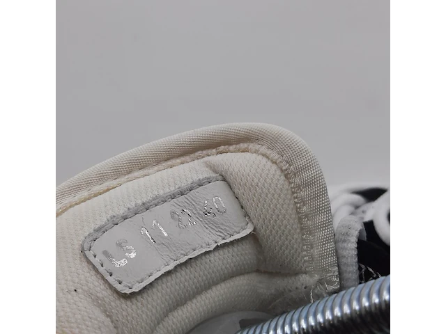 Paar sneakers, maat 40, dior, ls 11 22 - afbeelding 12 van  12