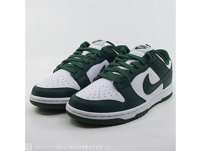 Paar sneakers, maat 40 nike, dunk low retro - dd1391-101 - afbeelding 1 van  9